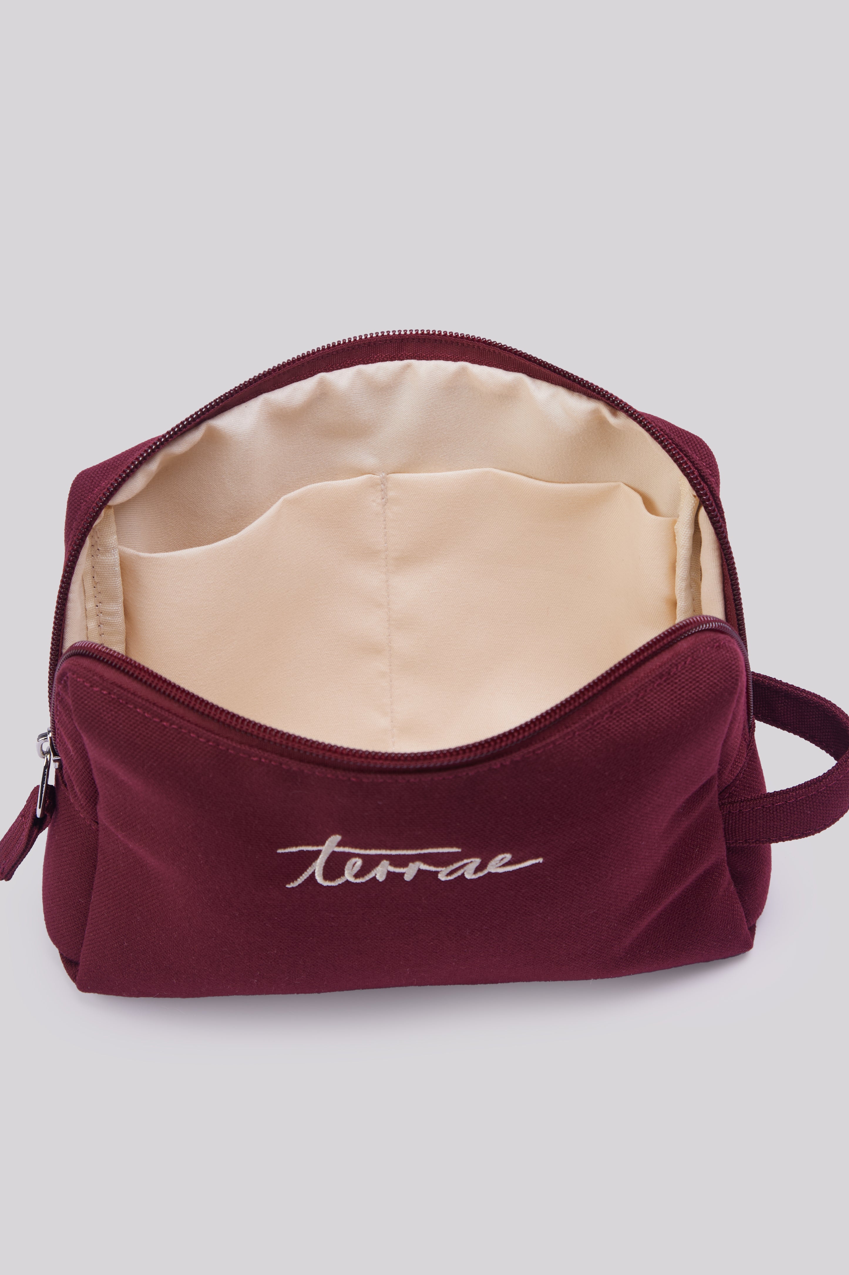 terrae Essentials Pouch in Maroon Red