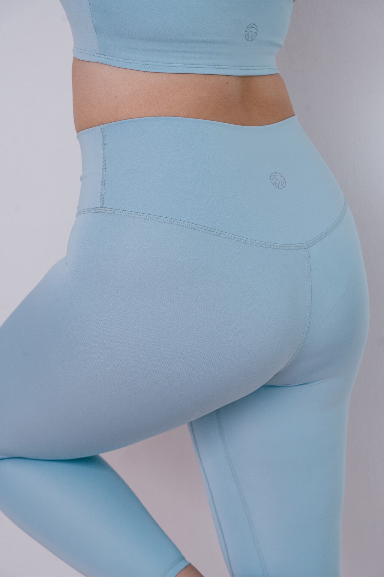In My Element Leggings Sky