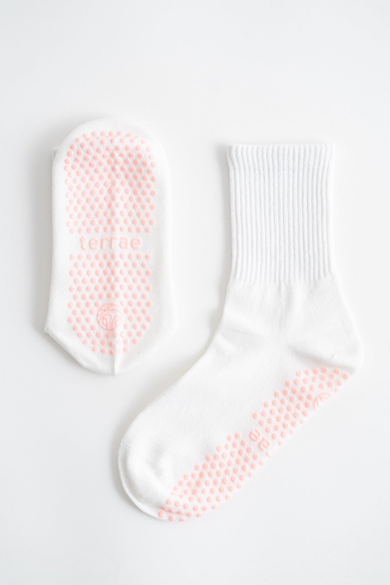 terrae Crew Grip Socks White