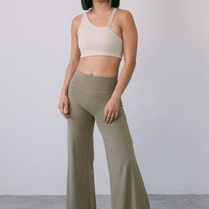 ecomposer-color-ivory