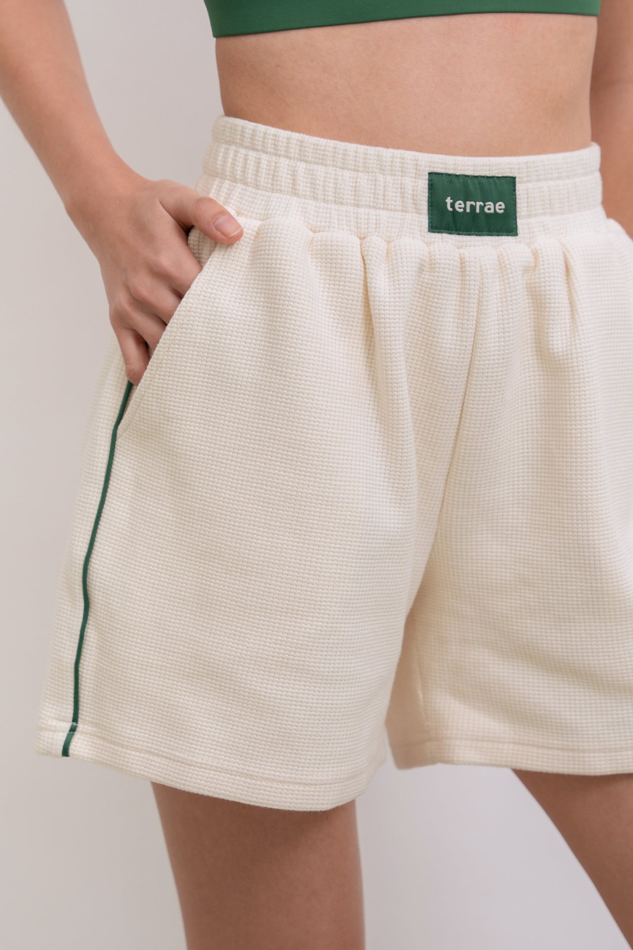 team terrae Shorts Cream