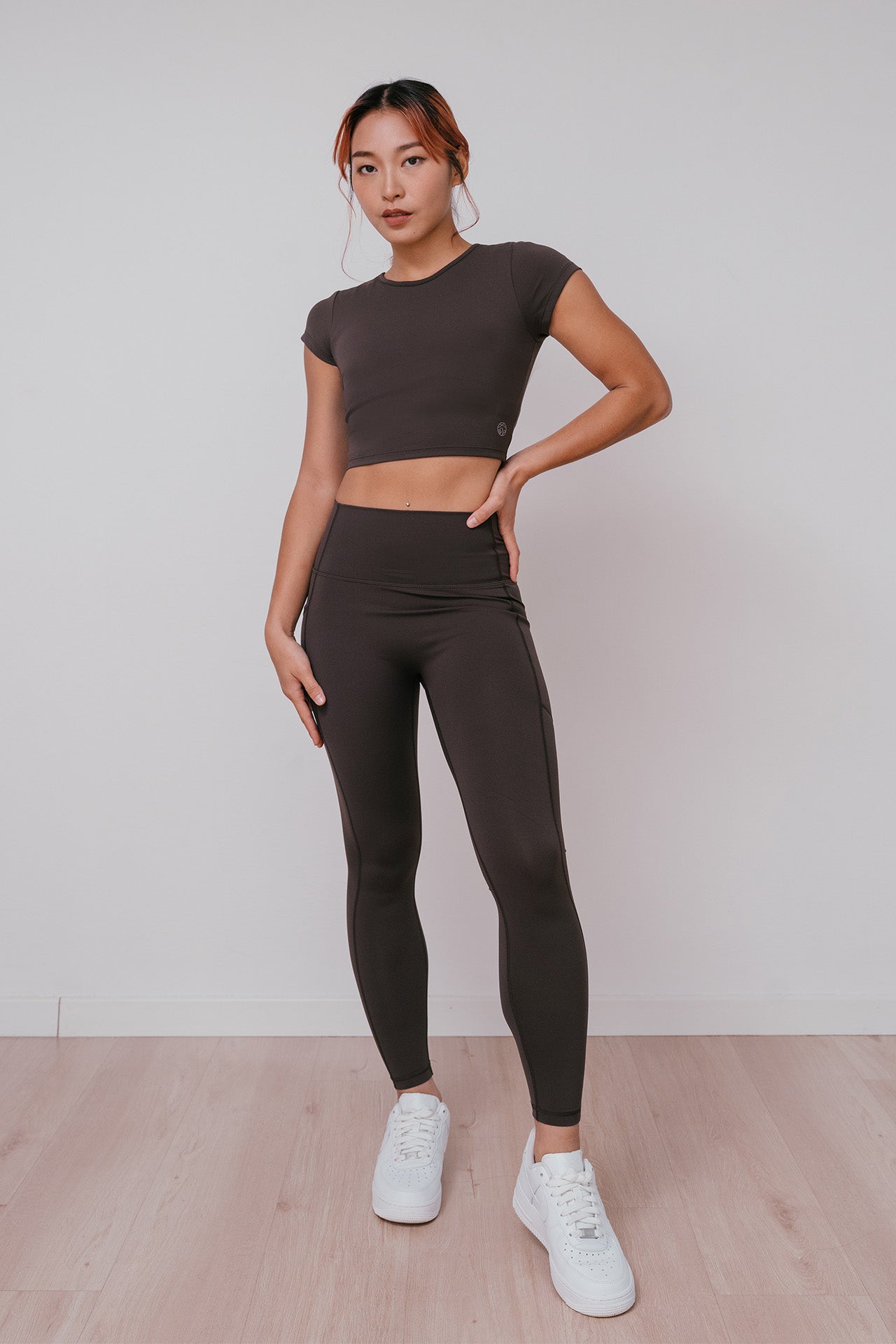 All Day Cropped Tee with Bra Espresso