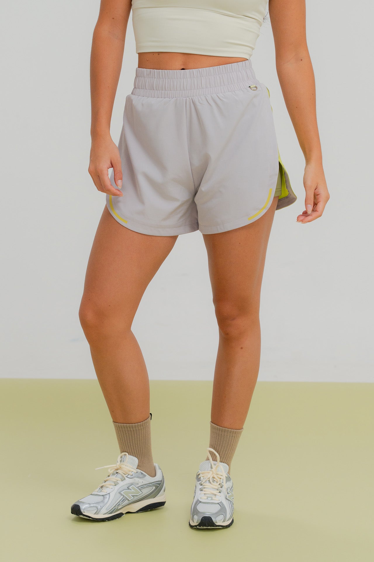 No Pressure Run Shorts Light Grey